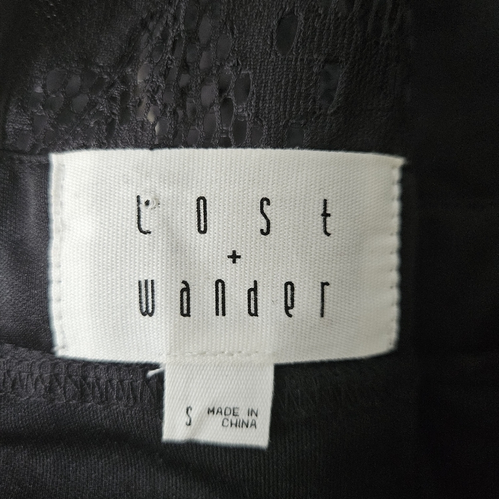 Lost +Wander black lace bell sleeves romper size S - Picture 10 of 10